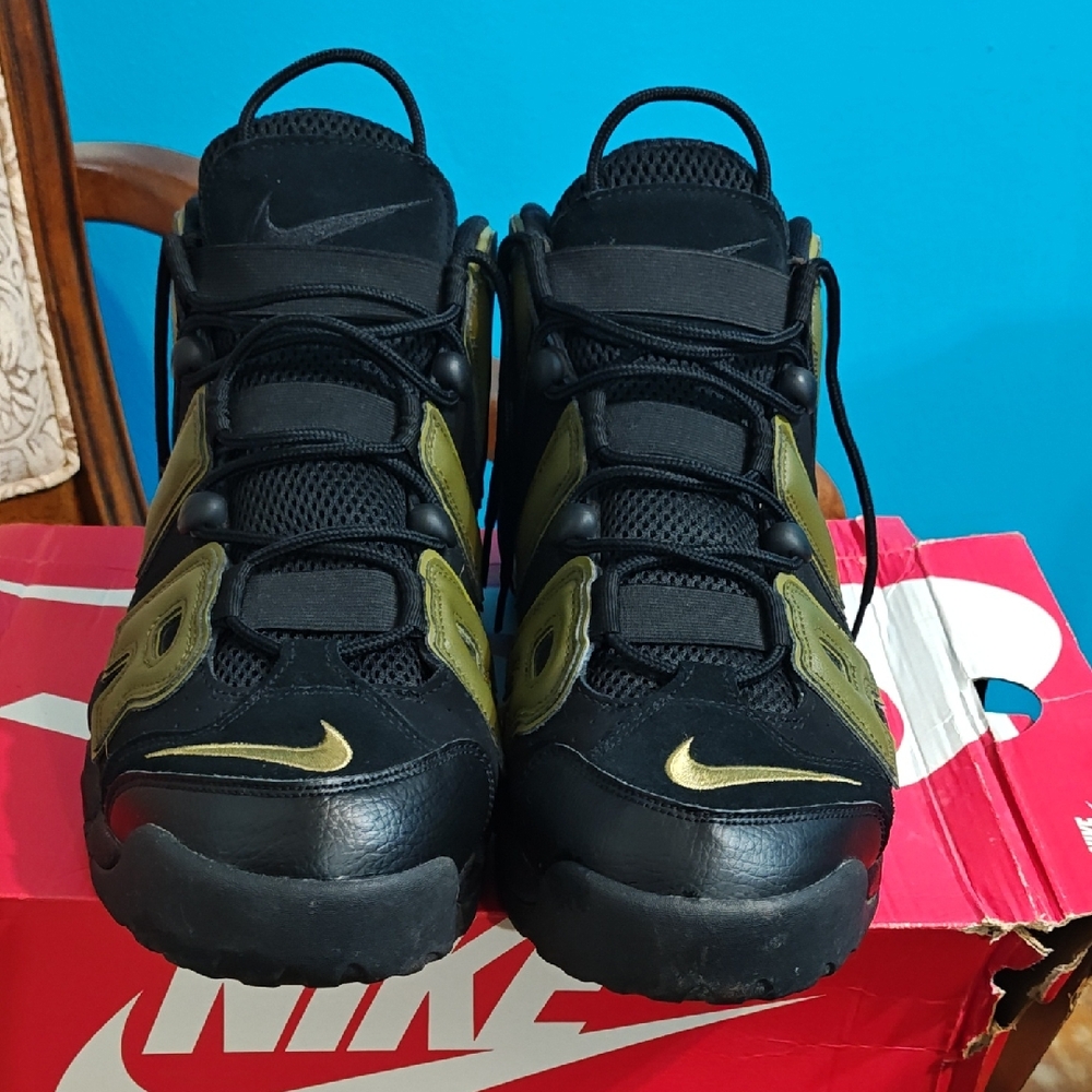Nike Men's Uptempo Black and Olive Green Sneakers